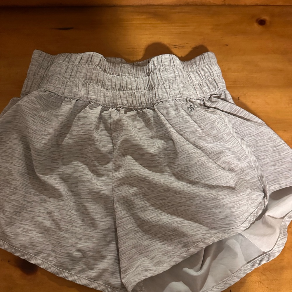DSG Women's Light Gray Athletic Shorts